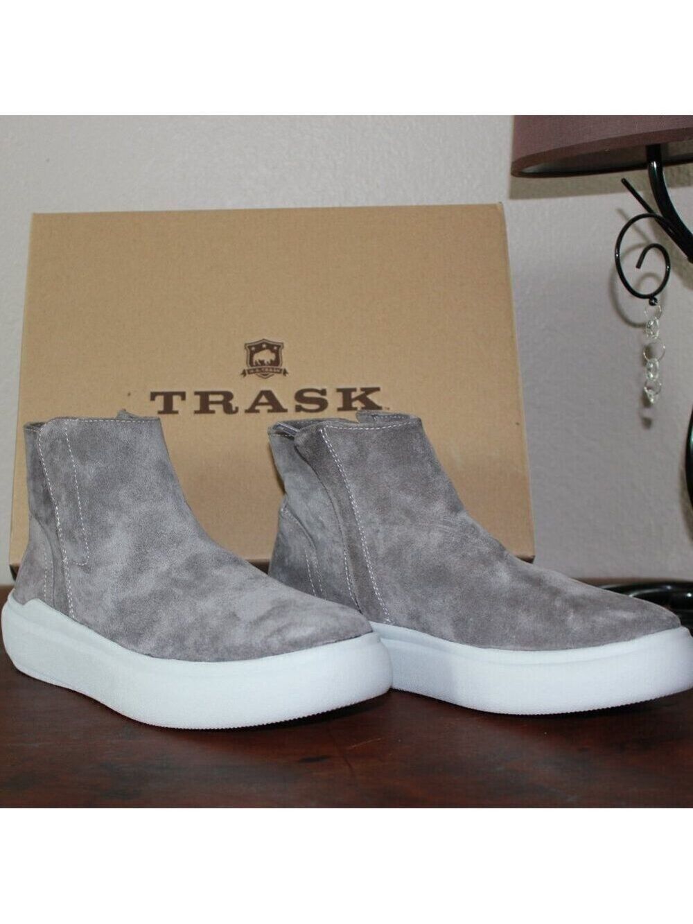 Trask Lila Italian Suede Ankle Boot Size 6.5